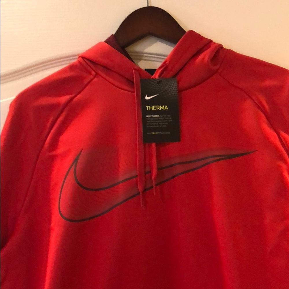NIKE THERMA DRI-FIT